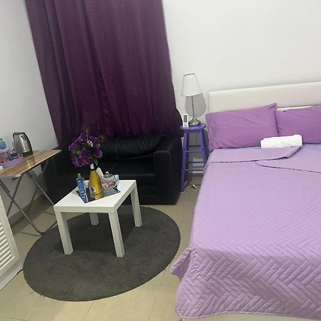 The Purple Place Leilighet Abu Dhabi Eksteriør bilde