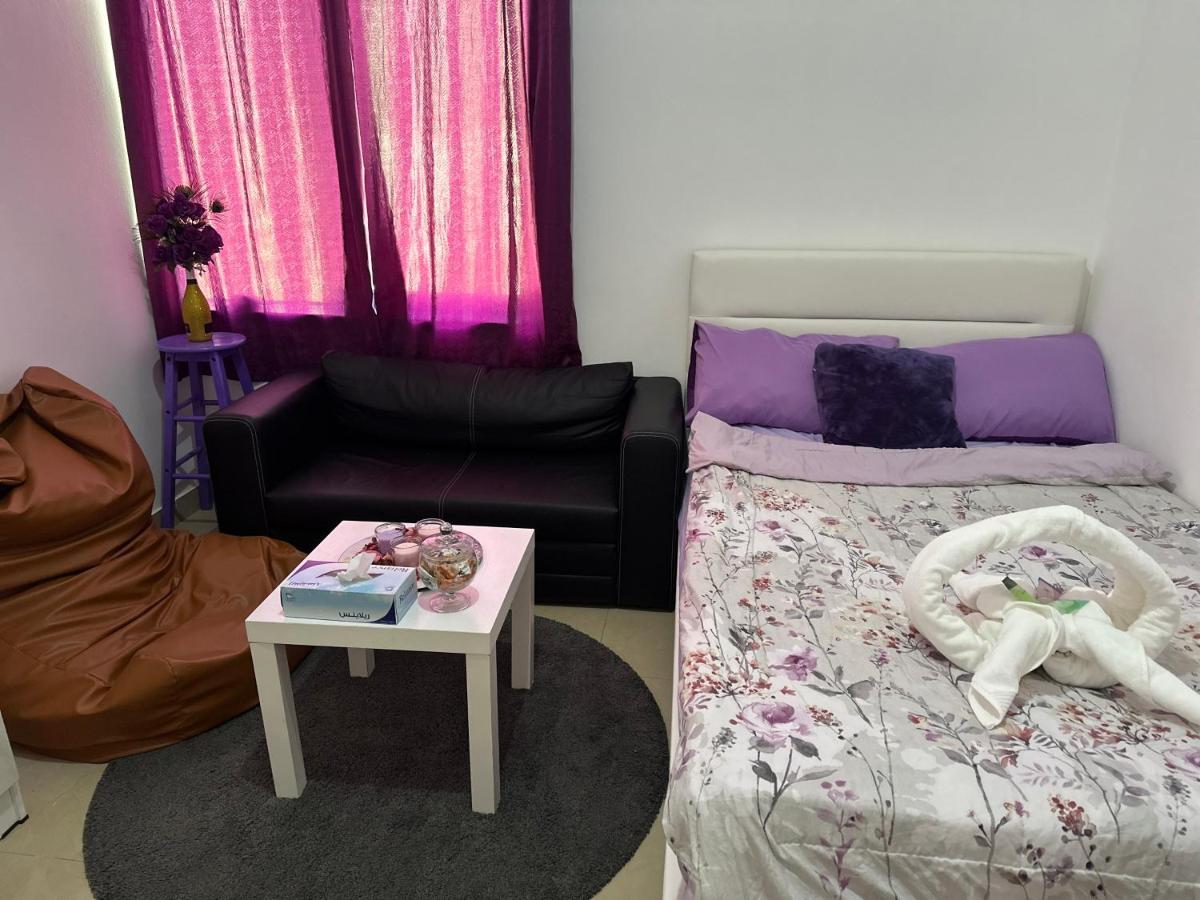 The Purple Place Leilighet Abu Dhabi Eksteriør bilde